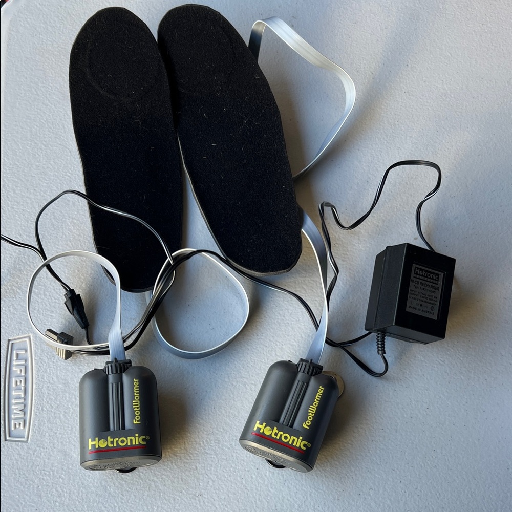 Hotronic Foot Warmers with Power Adapter and Battery Packs